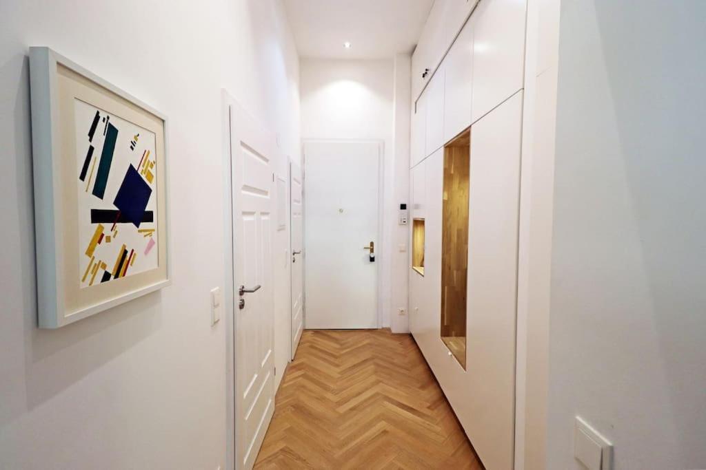 Center Apt In Best Area Near Park & Danube 20'To Airport Apartment Vienna Exterior photo